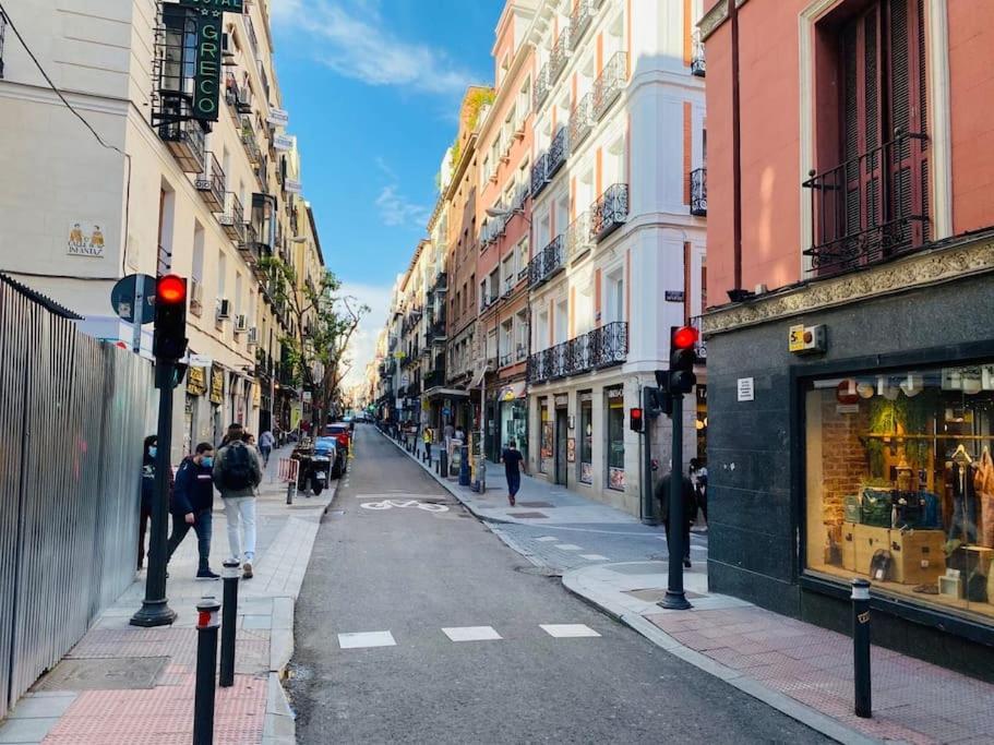 Apartamento En La Calle Hortaleza De Madrid Centro Екстериор снимка